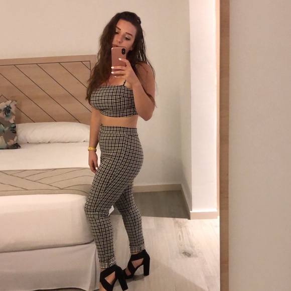 Garage Bloodtooth “As If!” Crop Top - Picture 4 of 5